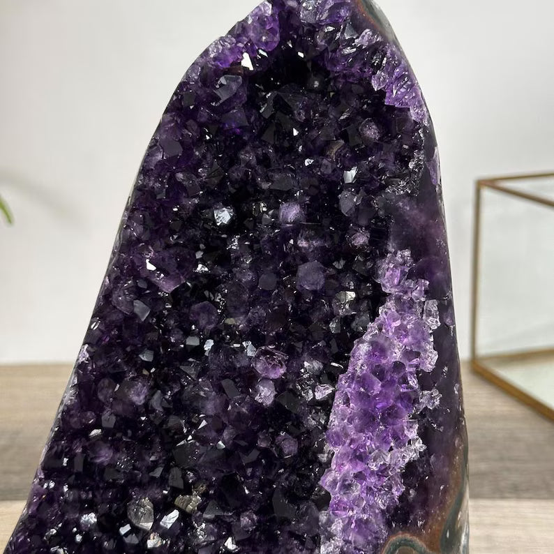Amethyst Cathedral for Home Decor, Self Standing Amethyst, 8,3 in Tall Amethyst Stone | CBP1234, 21x12x15cm