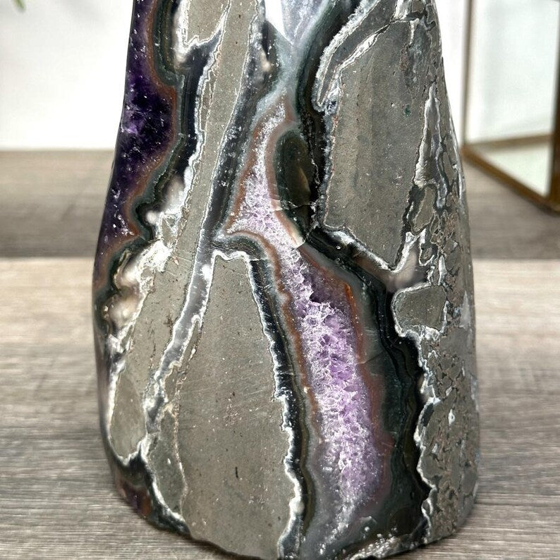 Amethyst Cathedral for Home Decor, Self Standing Amethyst, 8,3 in Tall Amethyst Stone | CBP1234, 21x12x15cm