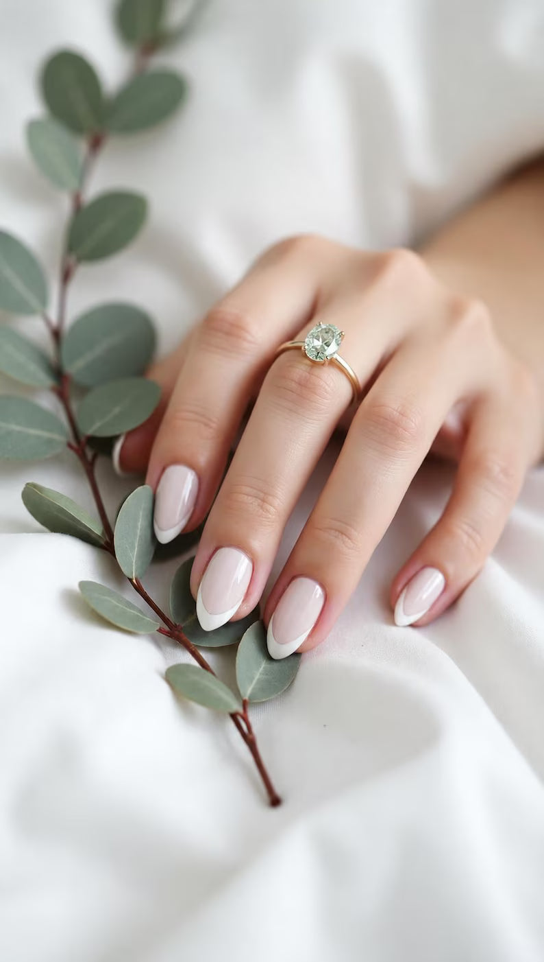 New Mareshia "Solitaire" enstens 11x9mm Mint Green Ametyst (Prasiolite) Ring, Goldplated ( 925s Silver )
