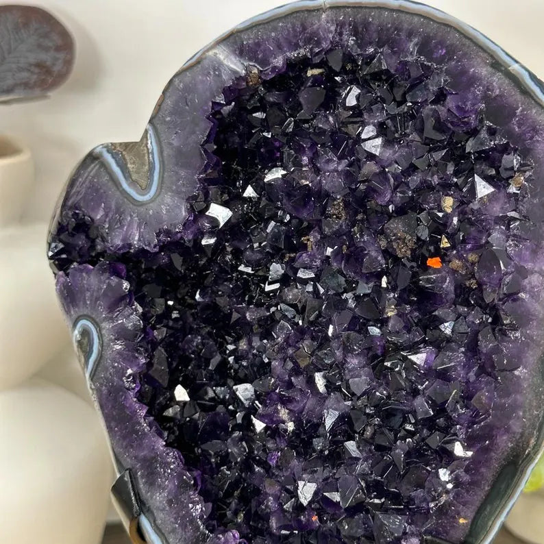 Natural Top Quality Amethyst Geode with Blue Abate Shell - MWS3073, 26.5x17.5cm - 2.33kg