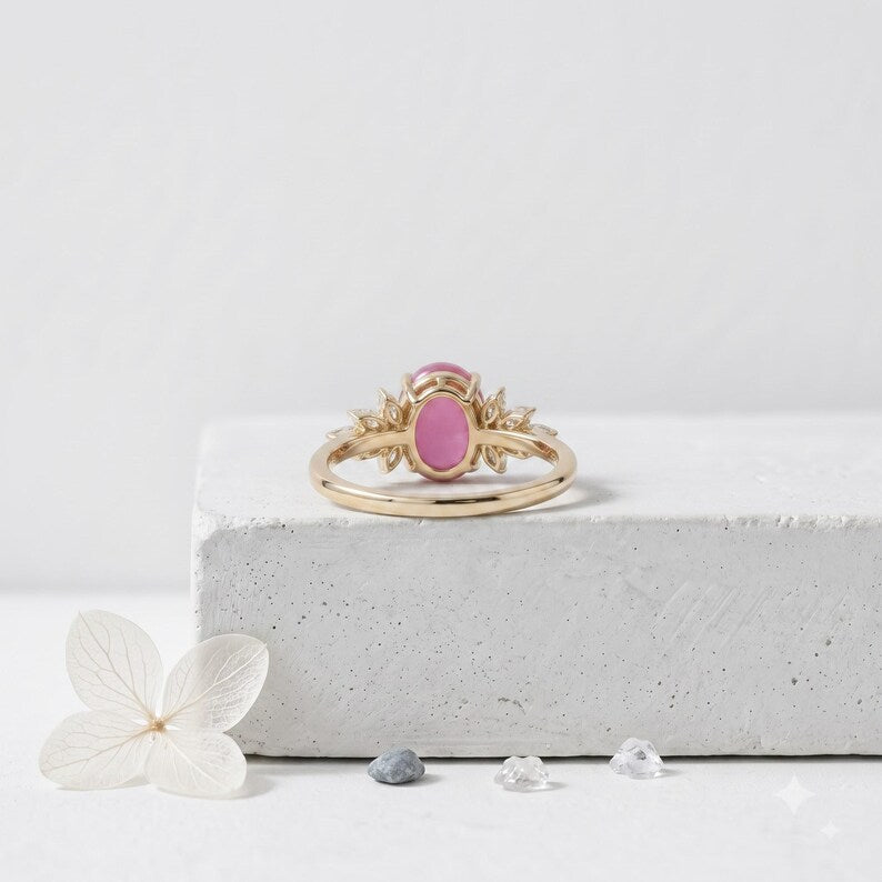 Ny og vakker Art Deco ( 14k Gold over Sterling Silver) Marquise Sapphire Cluster Ring with Oval Star RUBY ( Lab Created )