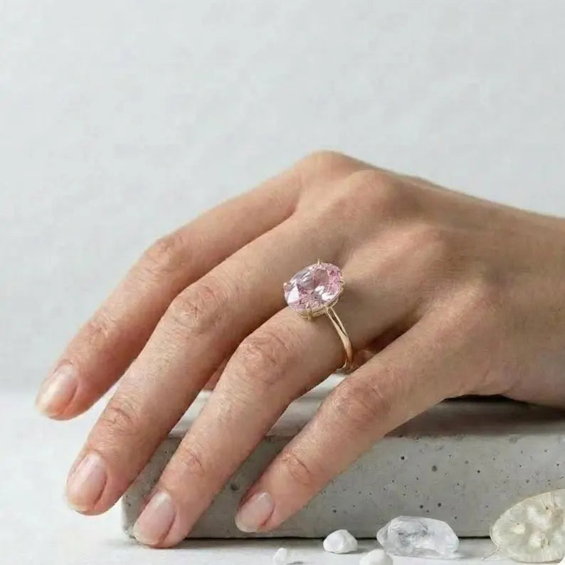 Vakker og Mareshia "Solitaire" enstens 10x8mm Pink Sapphire Ring, Gold Vermeil ( 925s Silver )