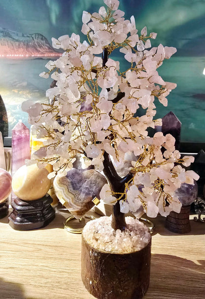KAMPANJE / håndlaget Indisk 500 Chips Bonsai Lykketre 25 - 30cm med Rose Quartz Chips stener