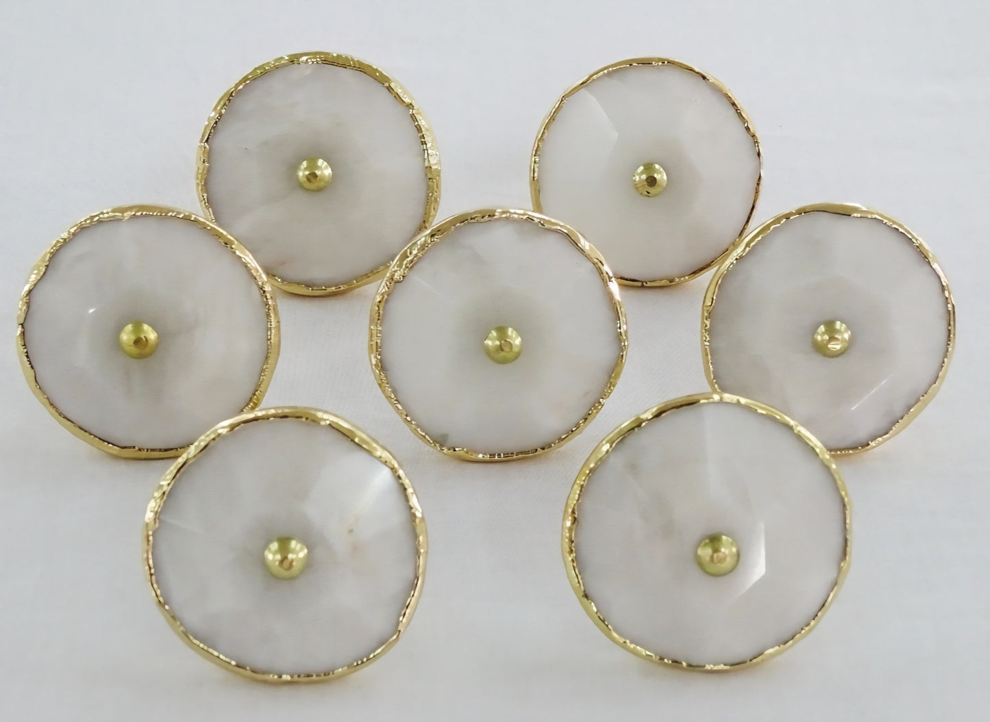 Vakre White Agate Gold Electroplated knotter , 6 pack, 50x50mm