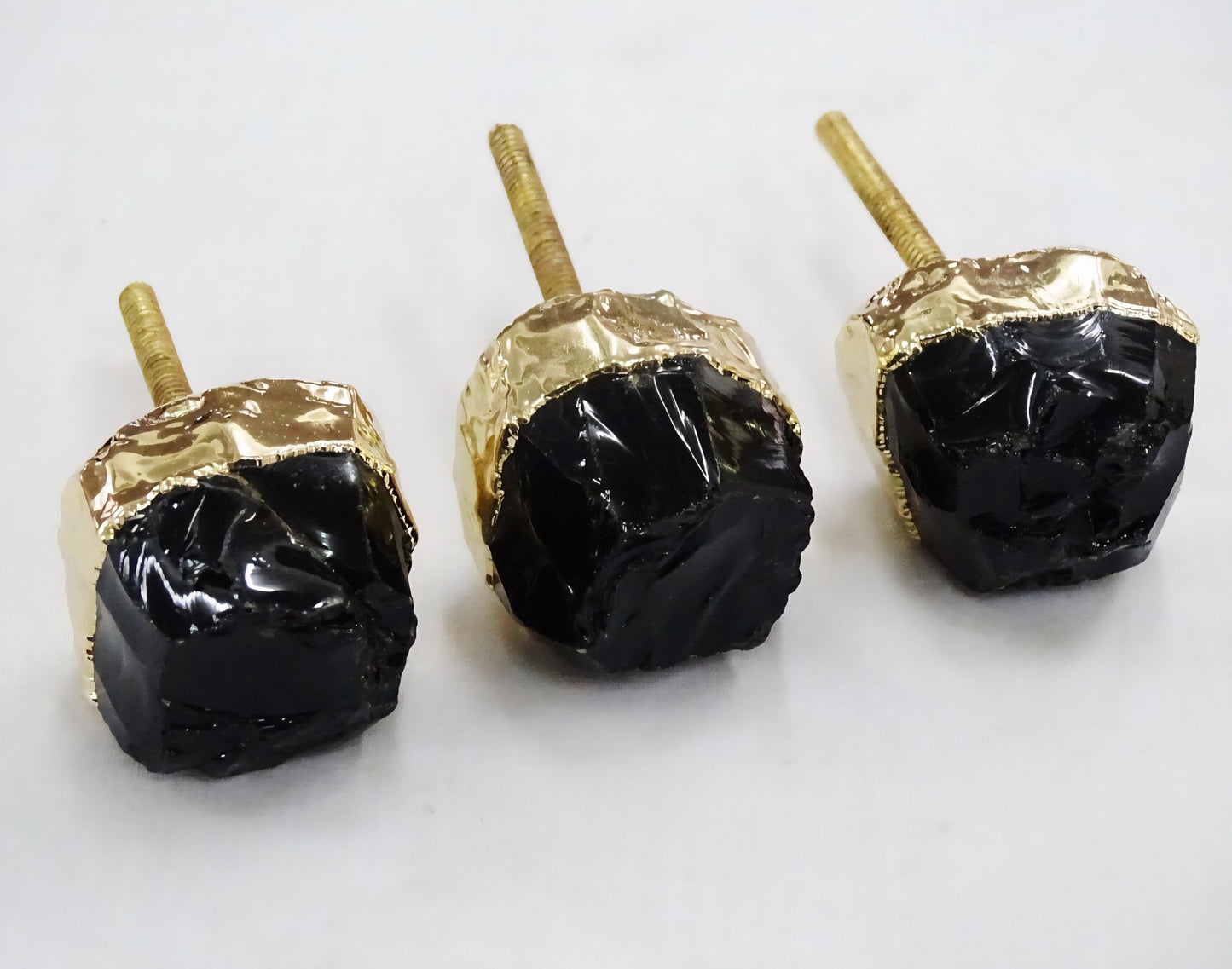 Vakre og store Black OBSIDIAN Gold Electroplated knotter , 6 pack, 35x40mm