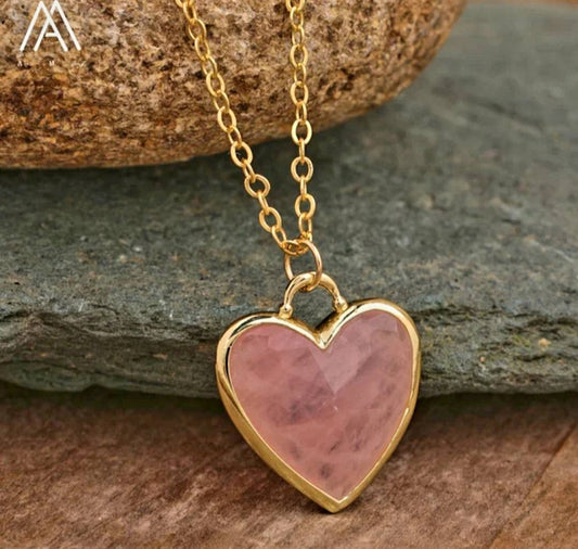 Medium Long Heart 20x20mm Designkjede - ROSE QUARTZ, Gold Electroplated