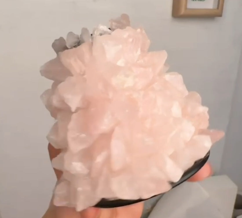 Vakker hÅndlaget RÅ Rose Quartz  Quartz Lysestake, ca. 85mm høye