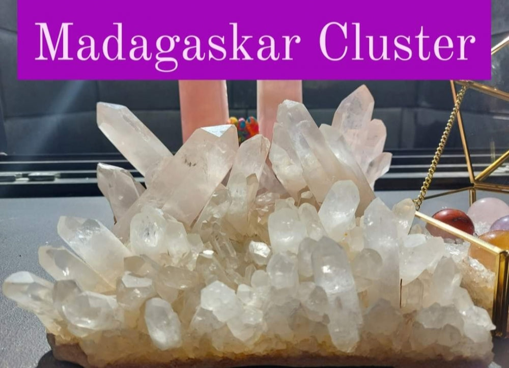Tilbud / Supervakkert Madagascar Cluster, ca. 2kg . 20x10cm
