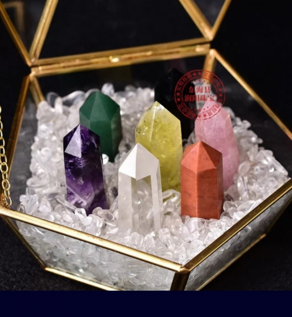 Large Crystal Glassbox med 7 TÅrnkrystall, 50 - 70mm