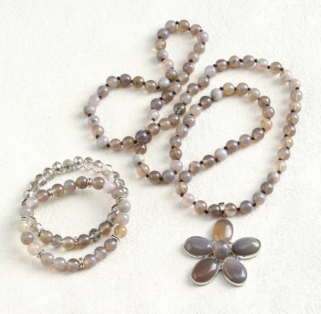 Nye Natural Stone Kjede + Armbånd fra MICCI DESIGN, Grey AGATE Stone + Decor