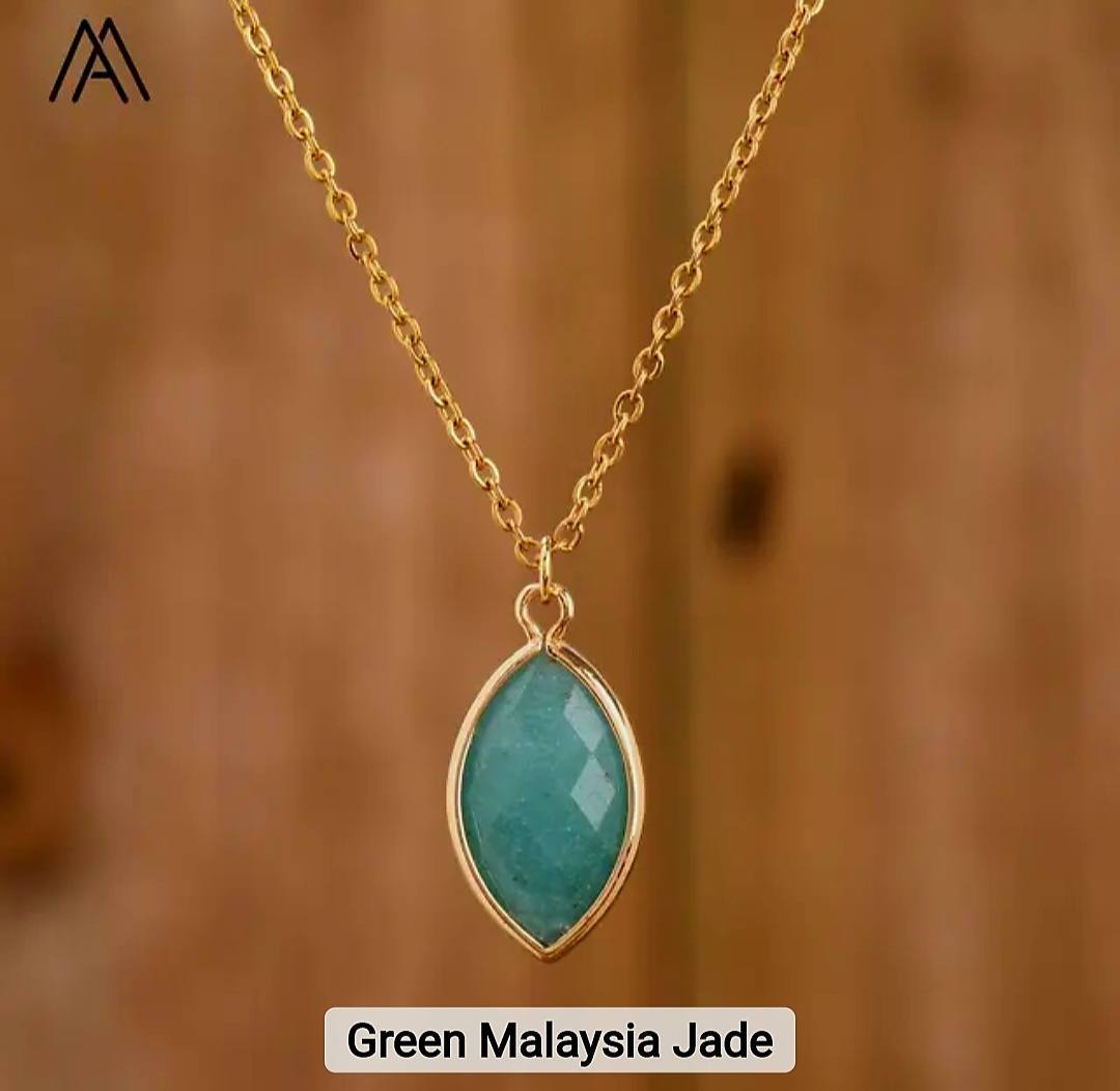 Nytt MICCI Design Oval Stone Kjede, 18K Goldplated, Green Malaysia Jade