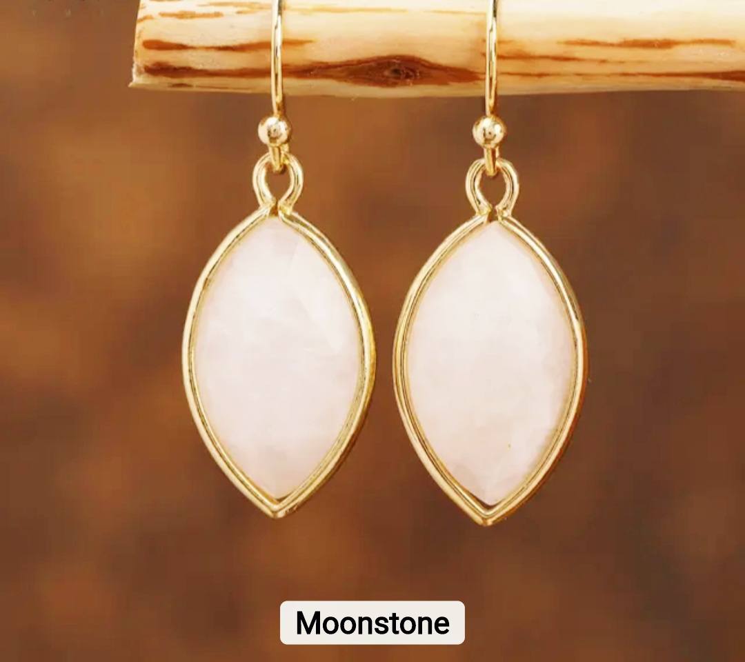 Nye MICCI DESIGN natural Moonstone Øredobber, 30mm Gold Electroplated