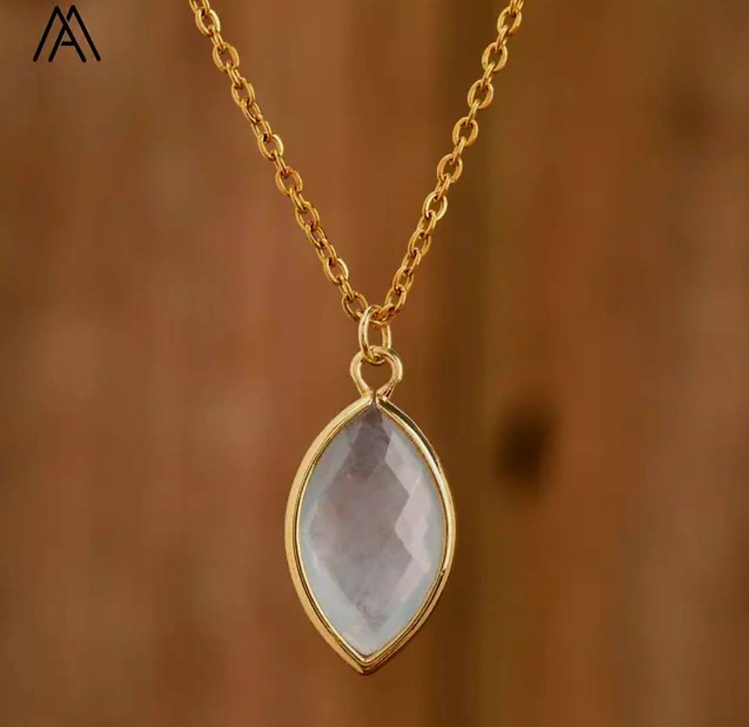 Nytt MICCI Design Oval Stone Kjede, 18K Goldplated, Lake Blue Malaysia JADE