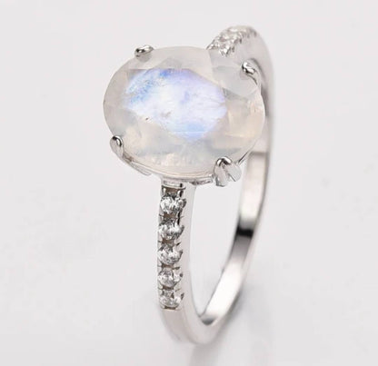 MICCI Design Ring, Natural Stone - Oval MOONSTONE m/ Zirkoner - 925s Silver