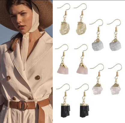 Elegante og enkle øredobber i Ice Cube Drop Design m/krok, Goldplated - RAW GREEN FLUORITE, Small Size