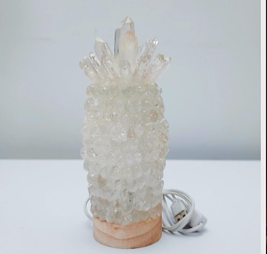 Nyhet / Ny, stor og hÅndlaget " Pineapple " Crystal White Quartz Stone Ledlampe med dekorativ Crystal Top Decor..18x8cm