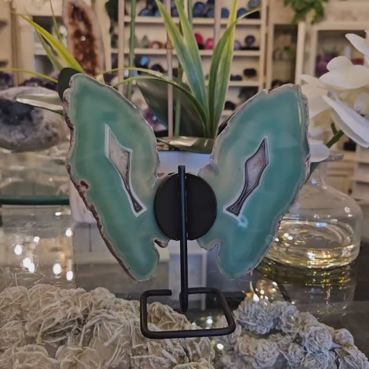 Large Brazilian Beautiful Green AGATE Butterfly w/Metal Stand, ca.17x14cm