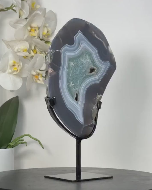 Natural Blue Agate Slice on Stand – Vibrant Pattern for Home Display - MWS2656, 26x15cm w/stand
