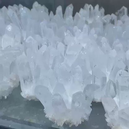 Medium Klar Hvit mineralkvarts Cluster krystalldekorasjon, ca. 500gram