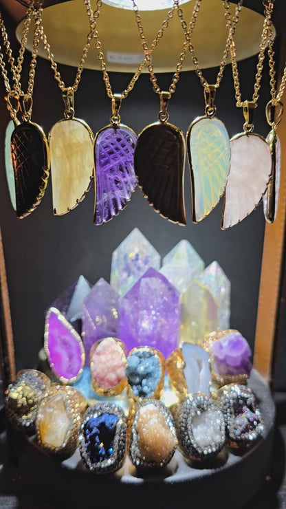 Nye MiCCI Design Angel Wings Necklace., Gold Electroplated - 5 stentyper