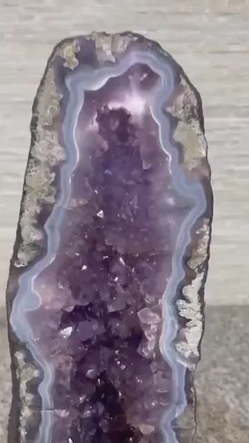 SPECIAL DEAL / AMETYST GEODE PAIR - inntil 40% OFF + Fri Frakt / UNIQUE Brazilian Amethyst Cathedral*** Natural Big Crystal Geodes, 68kg ( 36 + 32 kg ) , 68/69x20/22cm