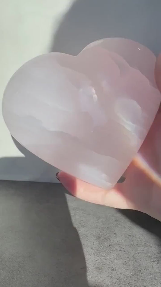 Supervakkert XL CALCITE MANGANO DECO Hjertekrystall, 500gram - 11x10cm