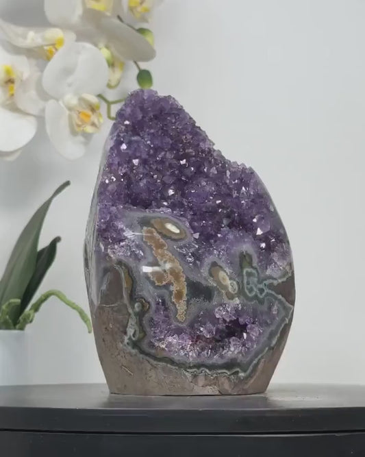 Natural Amethyst Cut Base Cathedral with Stalactite Eye Formation, Self Standing Amethyst, Tall Amethyst Stone | CBP1126, 14x12cm