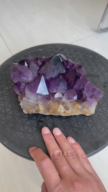 Månedens Utvalgte / Big Brazilian Ametyst 2kg Cluster