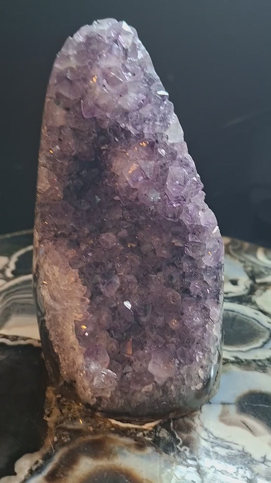 MÅNEDENS UTVALGTE / Natural ARTIGA Uruguay Amethyst Cathedral with Deep Purple Crystals, 13cm - 740gram