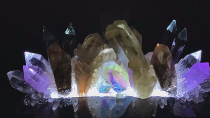 Fantastisk håndlaget CLEAR QUARTZ CRYSTAL Lysdekorasjon m/ Smoke Quartz, Clear Quartz, Ametyst, Angel Aura Quartz " Exalted Grounding "