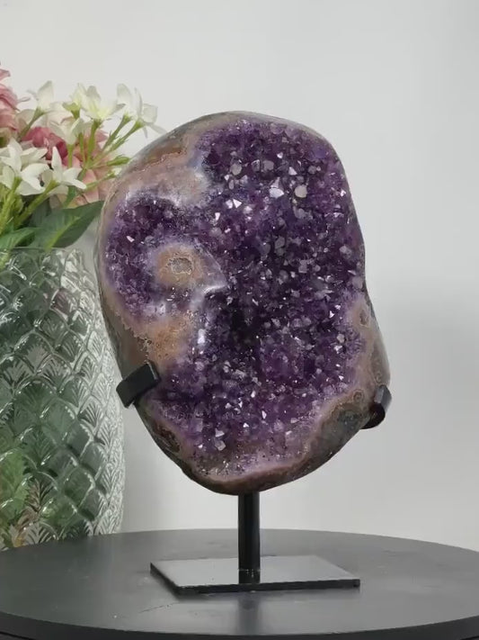 Beautiful Amethyst Stone Geode with Calcite Crystal Inclusiones AWS0474, 25x14cm - 3.5kg