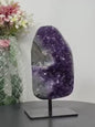 MÅNEDENS UTVALGTE / Deep Purple Uurguay Amethyst Specimen, ca. 2kg - 20x11cm  - AWS0555 incl. Metal Stand