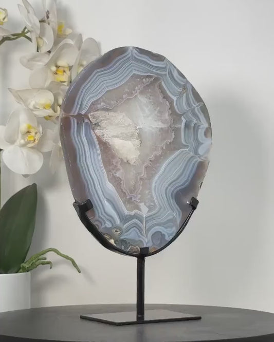 Agate Slice with Blue Banding - Home Decor Display Specimen - MWS2658, 27x18cm w/stand