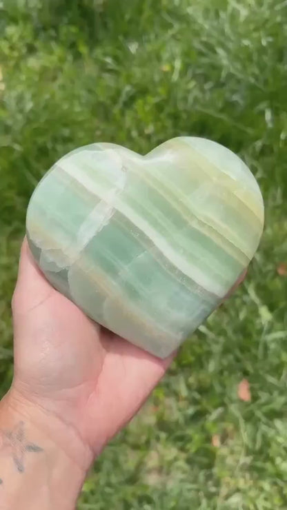 Extra Stort og flott Carribean Calcite Green banded ( mønstert ) Pistachio Hjertesten , XXL ca. 90 - 100mm
