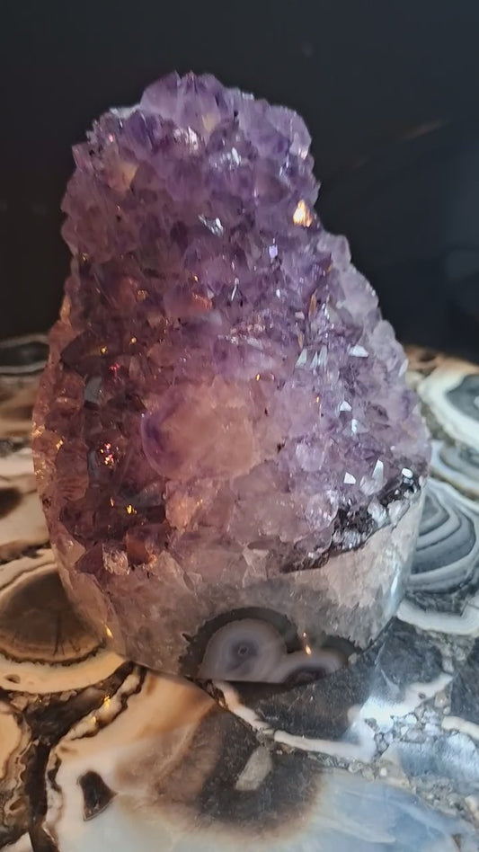 MÅNEDENS UTVALGTE / Natural ARTIGA Uruguay Amethyst Cathedral with Deep Purple Crystals, 12cm - 1.1kg
