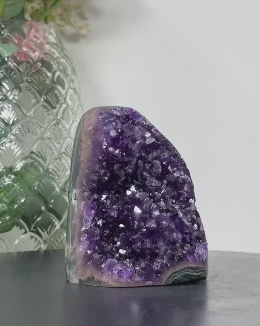 MÅNEDENS UTVALGTE / Deep Purple Natural Amethyst Cathdral, CBP1082, 10.5x8cm