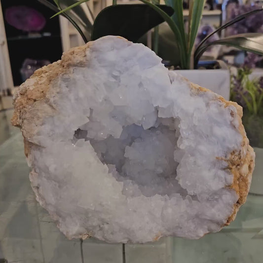 Snowy, sparkling AGAT Quartz Geode, Home Decor, ca. 1.5kg - 16x14cm
