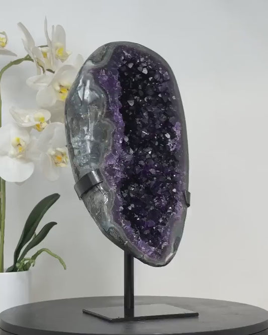 One of a Kind Natural Amethyste Geode with Green Jasper &amp; Agate Shell - MWS1854, 4KG - 32x15cm