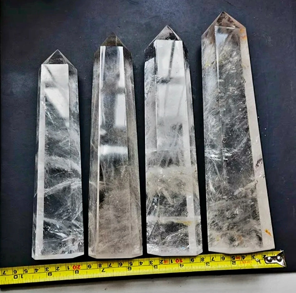 Big Clear Quartz Towers w/base - High Quality, ca. 25 - 30cm 2kg - 2.5kg.