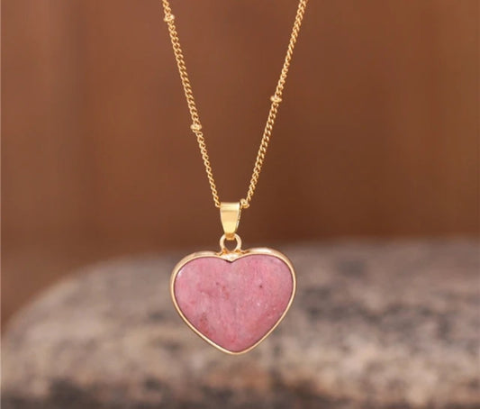 Large Rhodonite Stone Heart 25mm Designkjede , Gold Electroplated