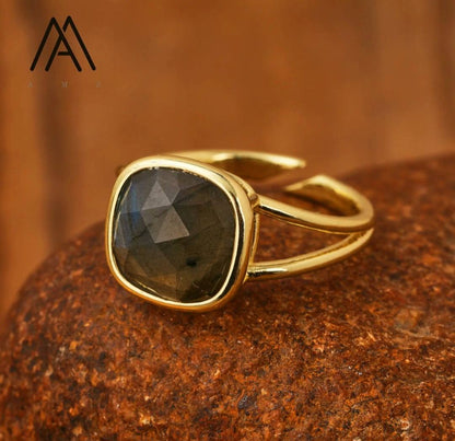 Nye MICCI Design Natural Labradorite Stone Ring, 18K Goldplated, one size - justerbar