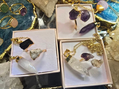 KAMPANJE NATURAL STONE JEWELRY PACK ( Two Stone Ring & Necklace w/Point )