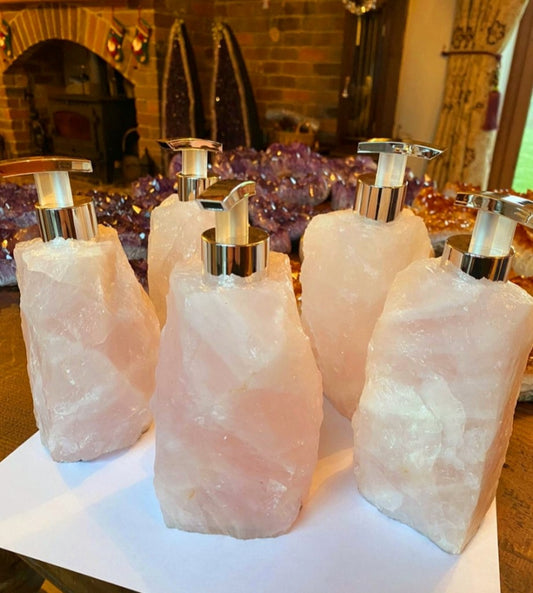 Nye, eksklusive - handcarved XL Raw Rose Quartz SÅpedispenser for bad og kjøkken, 18x10cm - 1.6kg