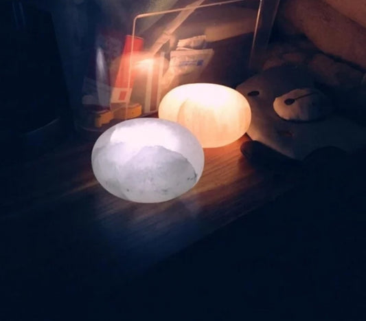 Selenitt Lampe i oval CAKE stendesign, m/Batteri Medium 7.5cm