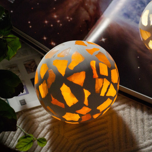 Lekre Selenitt Lamper i Terrazzo Moon Orb Design XLarge Size125x115mm, oppladbart batteri m/remote control, 16 farger