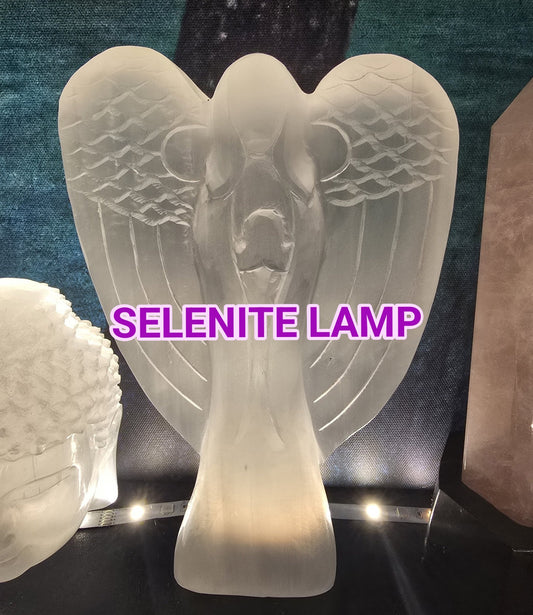 Vakker og ekstra stor, håndlaget Selenite Angels ca. 20cm med dekorativ Led Trebase og lysjustering, Xlarge