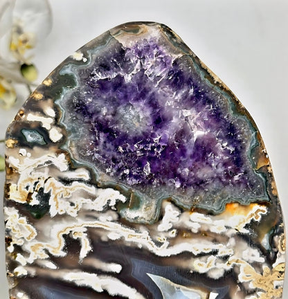 Natural Blue Agate, Amethyst &amp; Jasper Slice with Stand, Decorative Portals, Custom Metal Stand, MWS2330 - 34.5x14cm