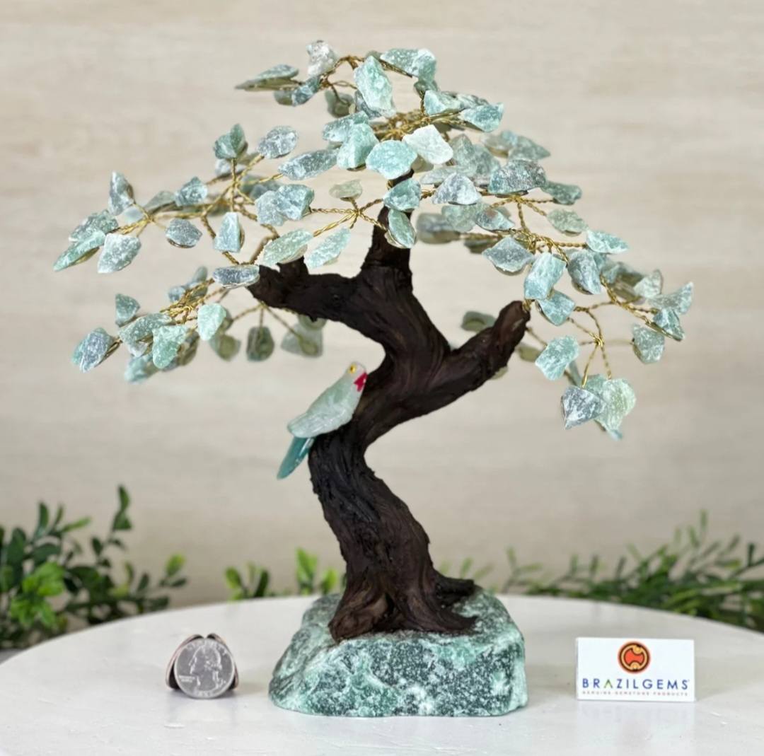 NEW / 25cm Tall Handmade Brazilian Green Quartz Gemstone Tree, Green Quartz Base with a Crystal Parrot Bird, 120 Raw Crystals