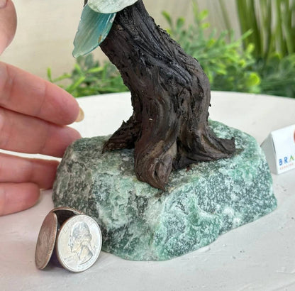 NEW / 25cm Tall Handmade Brazilian Green Quartz Gemstone Tree, Green Quartz Base with a Crystal Parrot Bird, 120 Raw Crystals