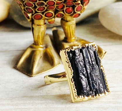 MICCI Design Raw Black Tourmaline Quartz Ring, Gold Electroplated, justerbar